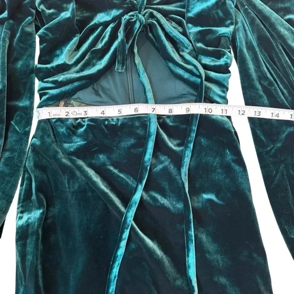 House of CB Abigail Emerald Green Velvet Mini Dress. Size XS. - Picture 15 of 16